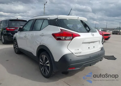 2020 Nissan Kicks Sv Xtronic Cvt z USA, uszkodzony, nr VIN 3N1CP5CV2LL555720